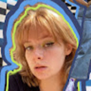 Meet your Posher, Caitlin